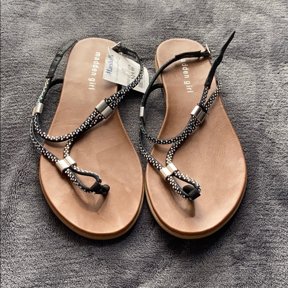 Madden Girl black iridescent strappy sandals 👣
